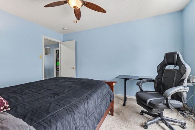 5654 Hammermill Drive, Harrisburg, NC 28075