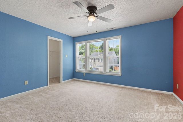 5654 Hammermill Drive, Harrisburg, NC 28075