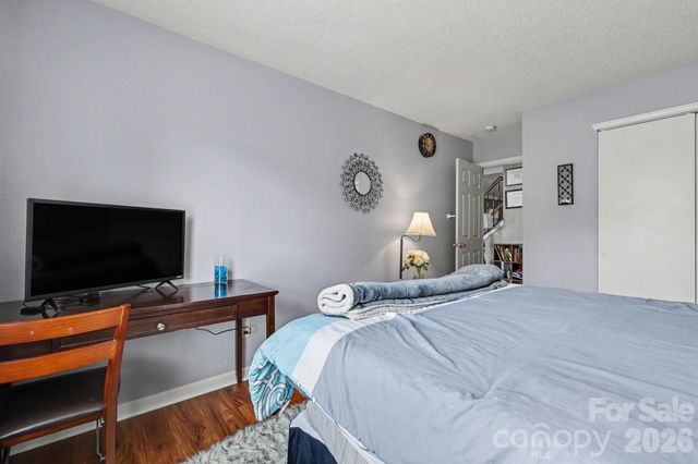 5654 Hammermill Drive, Harrisburg, NC 28075