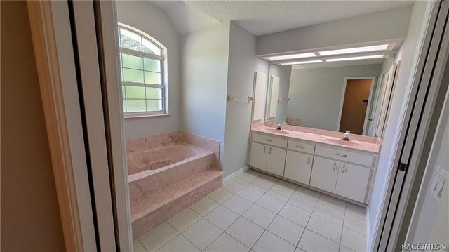 4565 N Allamandra Drive, Beverly Hills, FL 34465
