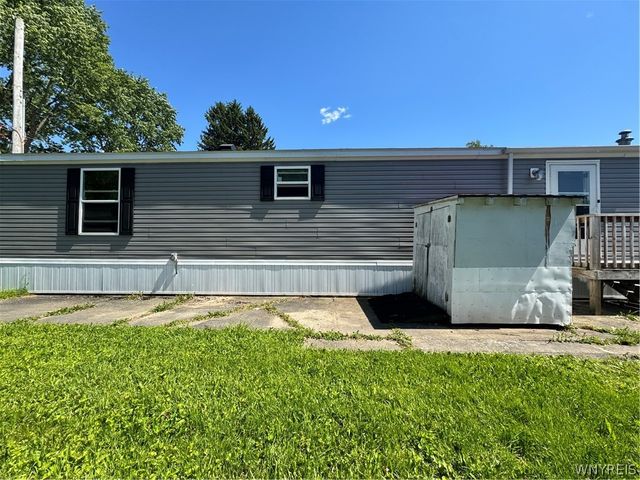 2035 Hemstreet Road, Marilla, NY 14052