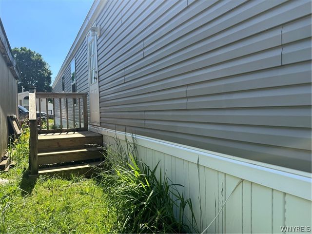 2035 Hemstreet Road, Marilla, NY 14052