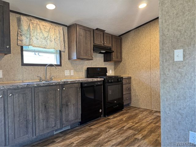 2035 Hemstreet Road, Marilla, NY 14052
