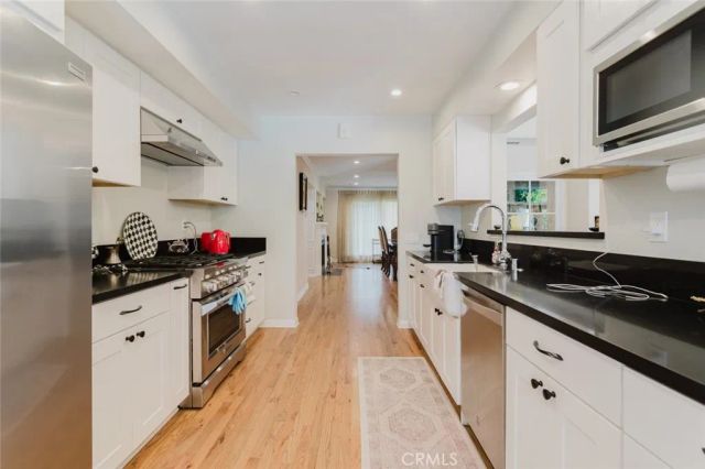 6638 Blucher Avenue, Van Nuys, CA 91406