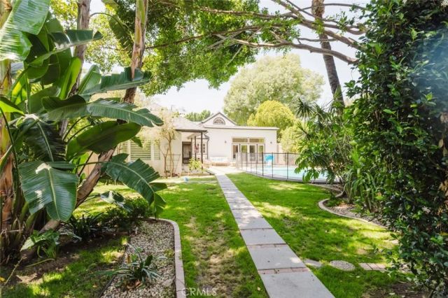 6638 Blucher Avenue, Van Nuys, CA 91406