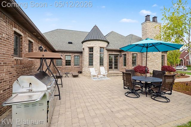 36270 Vita Bella Drive, Clinton Charter Township, MI 48035