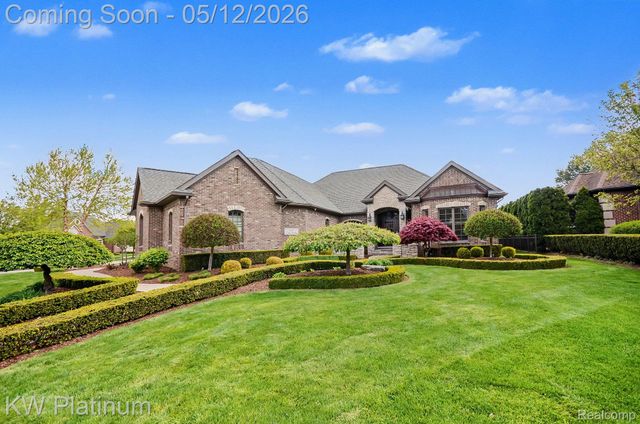 36270 Vita Bella Drive, Clinton Charter Township, MI 48035