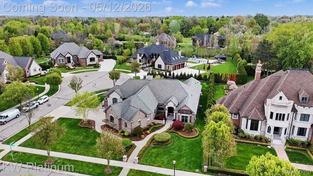 36270 Vita Bella Drive, Clinton Charter Township, MI 48035