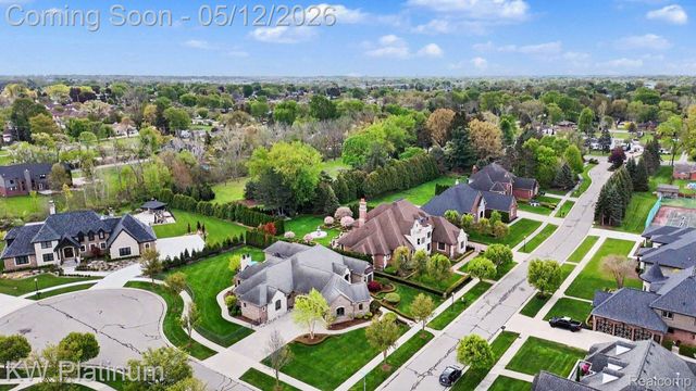 36270 Vita Bella Drive, Clinton Charter Township, MI 48035