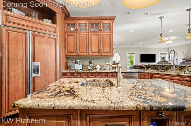 36270 Vita Bella Drive, Clinton Charter Township, MI 48035