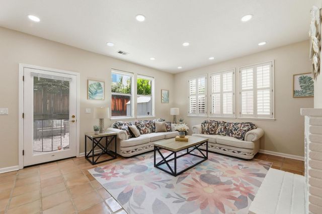 3044 Calle De Las Flores, San Jose, CA 95148