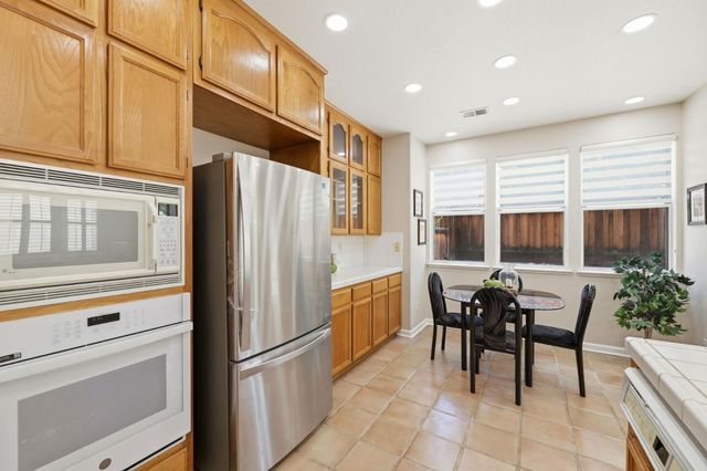 3044 Calle De Las Flores, San Jose, CA 95148