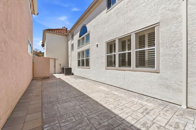 3044 Calle De Las Flores, San Jose, CA 95148