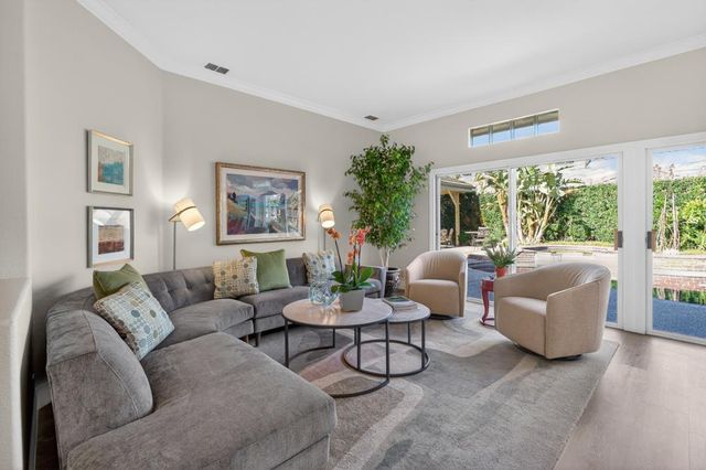 7437 Grenfell Ct, Elk Grove, CA 95758