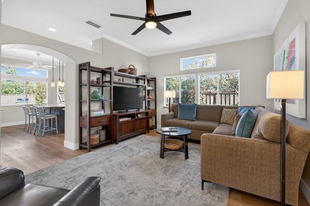 7437 Grenfell Ct, Elk Grove, CA 95758