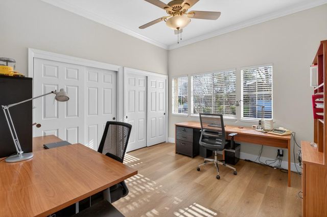 7437 Grenfell Ct, Elk Grove, CA 95758