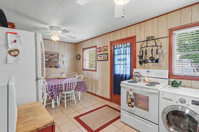 11110 E Shore Drive, Prairieville Twp, MI 49046
