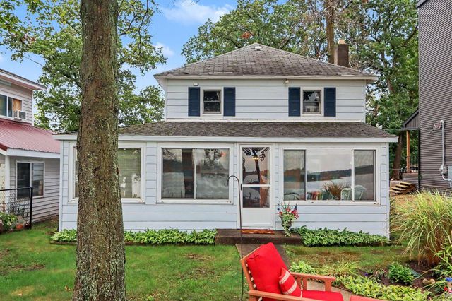 11110 E Shore Drive, Prairieville Twp, MI 49046
