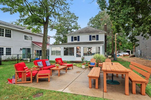 11110 E Shore Drive, Prairieville Twp, MI 49046