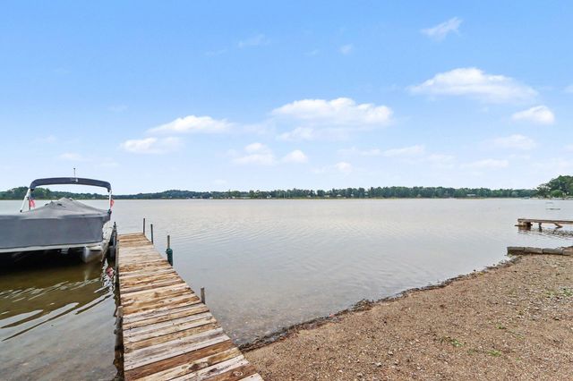 11110 E Shore Drive, Prairieville Twp, MI 49046