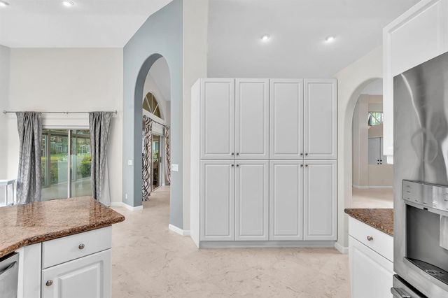 12316 Lakeridge Falls Drive, Boynton Beach, FL 33437