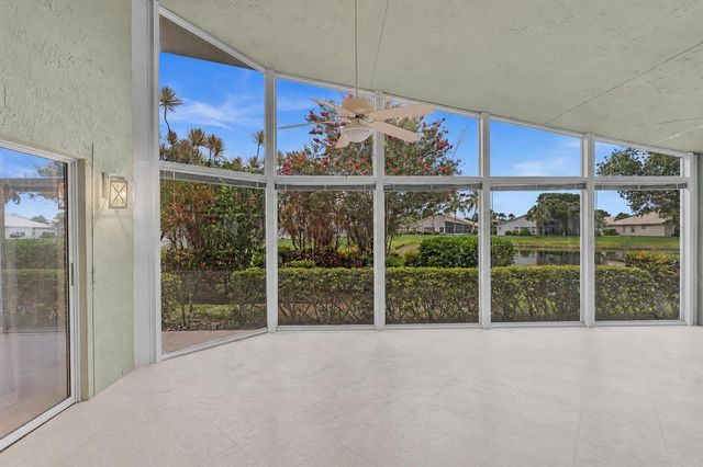 12316 Lakeridge Falls Drive, Boynton Beach, FL 33437