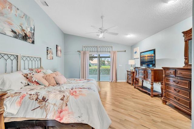 12316 Lakeridge Falls Drive, Boynton Beach, FL 33437