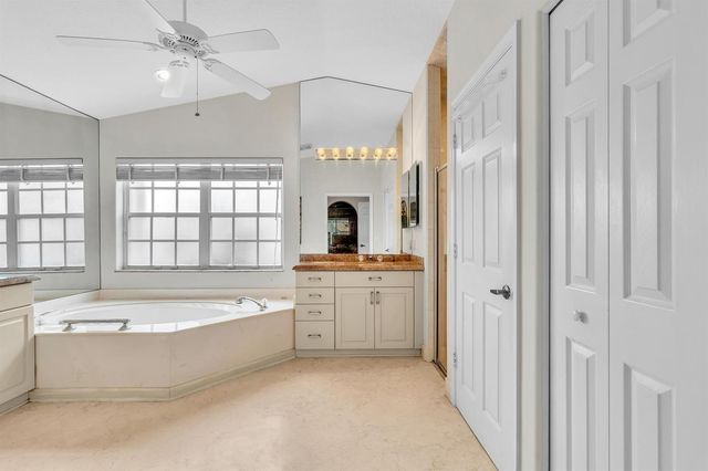 12316 Lakeridge Falls Drive, Boynton Beach, FL 33437