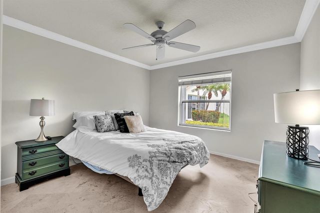 12316 Lakeridge Falls Drive, Boynton Beach, FL 33437