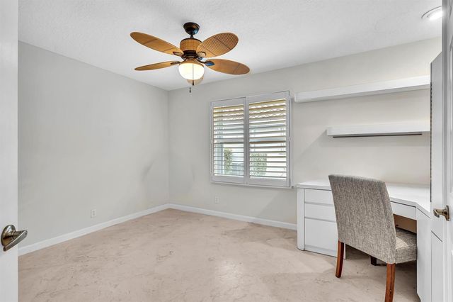 12316 Lakeridge Falls Drive, Boynton Beach, FL 33437