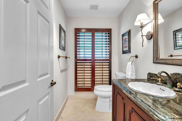 12316 Lakeridge Falls Drive, Boynton Beach, FL 33437