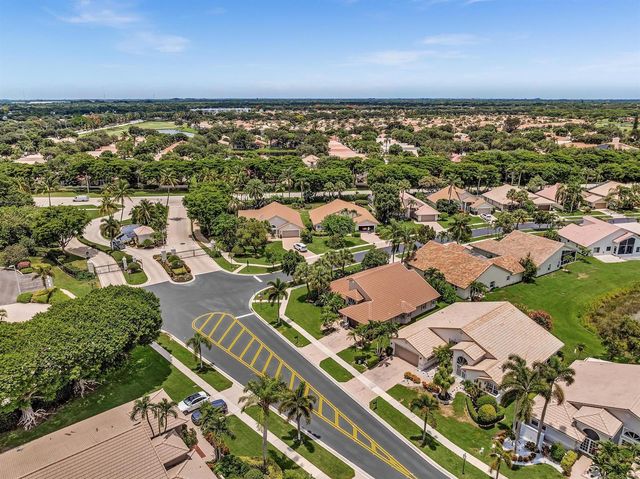 12316 Lakeridge Falls Drive, Boynton Beach, FL 33437