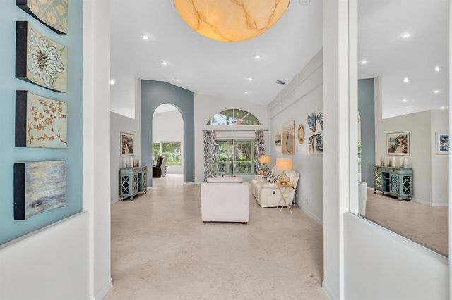 12316 Lakeridge Falls Drive, Boynton Beach, FL 33437