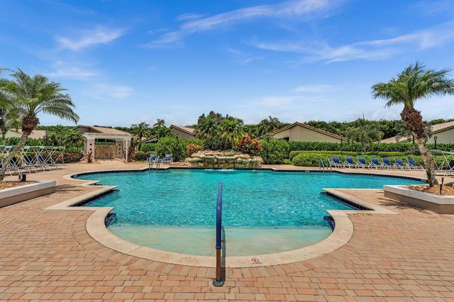 12316 Lakeridge Falls Drive, Boynton Beach, FL 33437