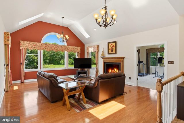 16 DEER RUN DRIVE, Freehold, NJ 07728