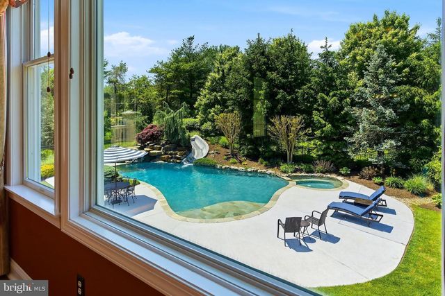 16 DEER RUN DRIVE, Freehold, NJ 07728