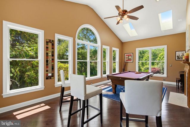 16 DEER RUN DRIVE, Freehold, NJ 07728
