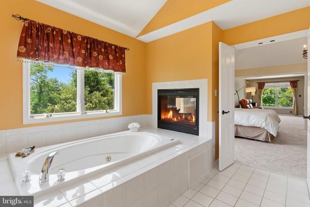 16 DEER RUN DRIVE, Freehold, NJ 07728