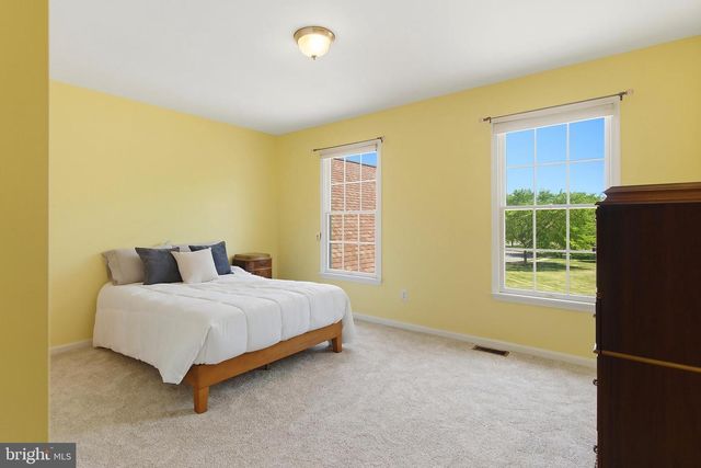 16 DEER RUN DRIVE, Freehold, NJ 07728