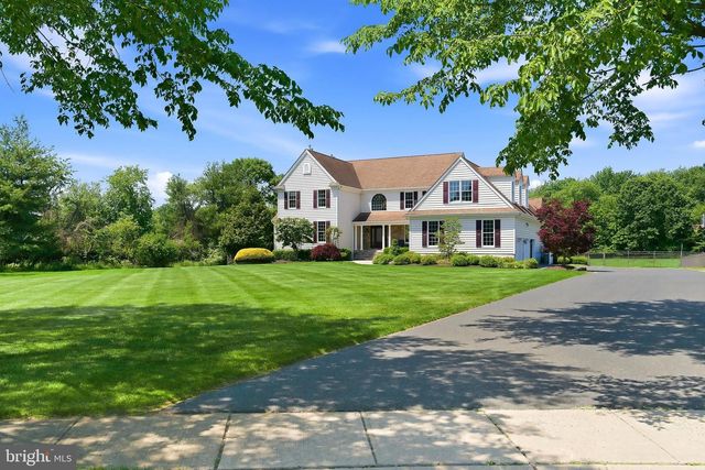16 DEER RUN DRIVE, Freehold, NJ 07728
