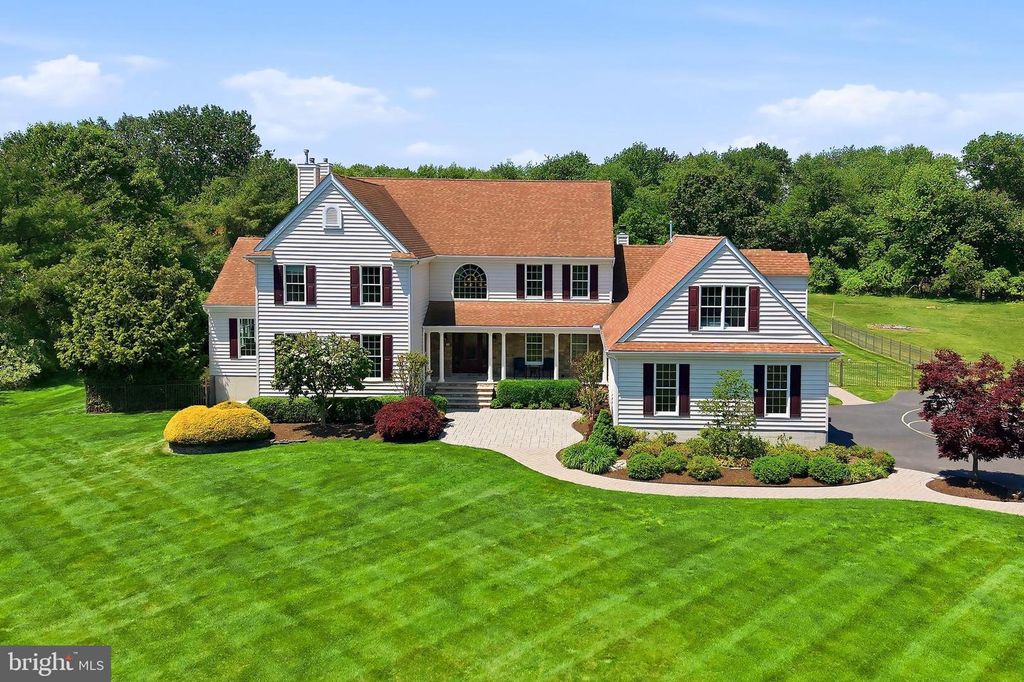 16 DEER RUN DRIVE, Freehold, NJ 07728