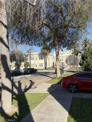 275 Orange North, Orange, CA 92866