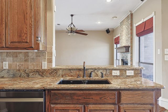 7240 Hunnington Drive, Sanger, TX 76266