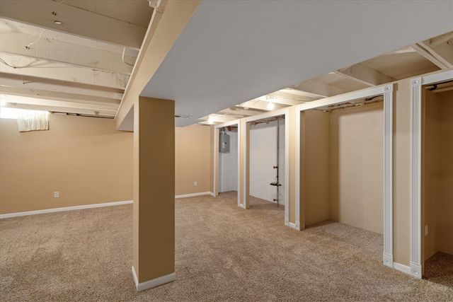 1845 Northbrook Drive, Ann Arbor, MI 48103