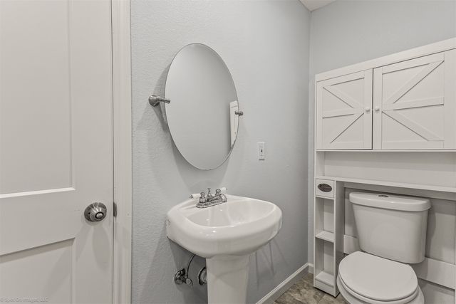 943 Gibbard Avenue, Wills Point, TX 75169