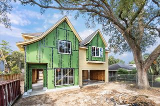 1046 Gardenia Drive, Houston, TX 77018