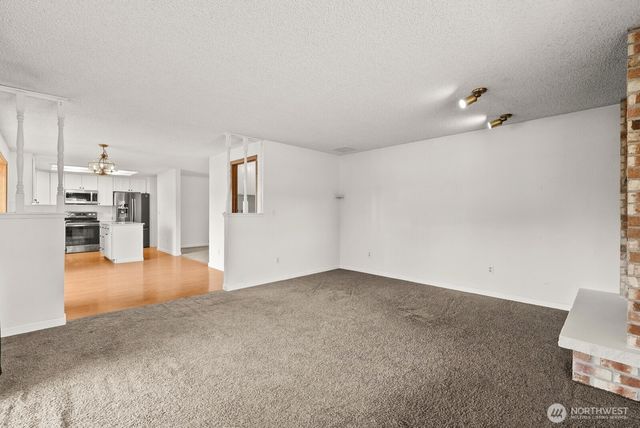15612 63rd Street Ct E, Sumner, WA 98390