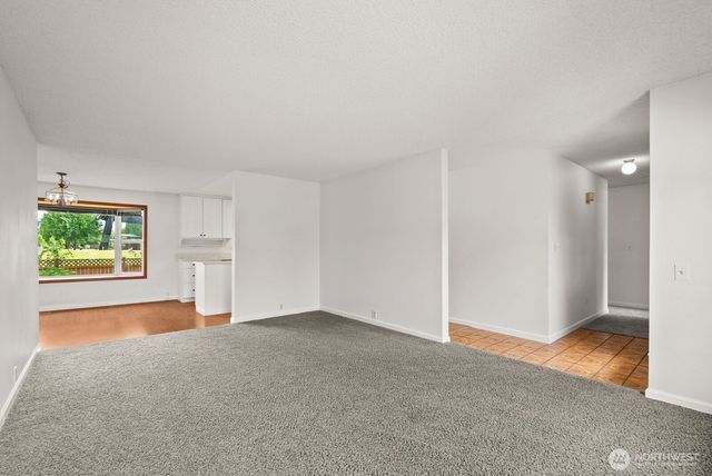 15612 63rd Street Ct E, Sumner, WA 98390
