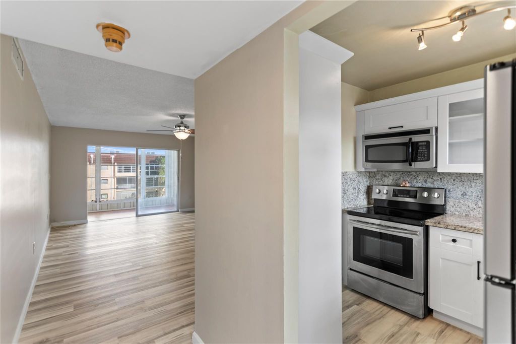 2720 N Pine Island Road 307, Sunrise, FL 33322