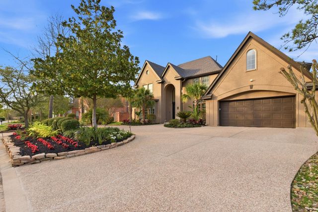 27 Pleasure Cove Drive, The Woodlands, TX 77381